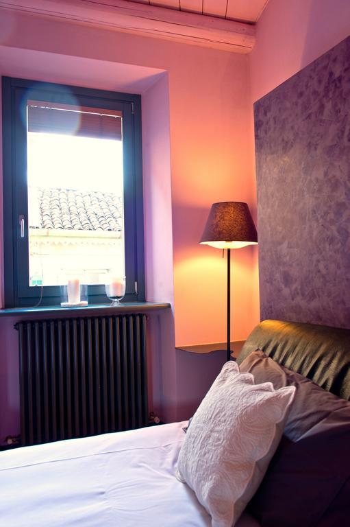 Casa Rossa - byMyHomeinComo Cernobbio Quarto foto